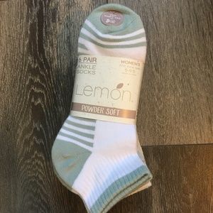 Lemon Powder soft socks